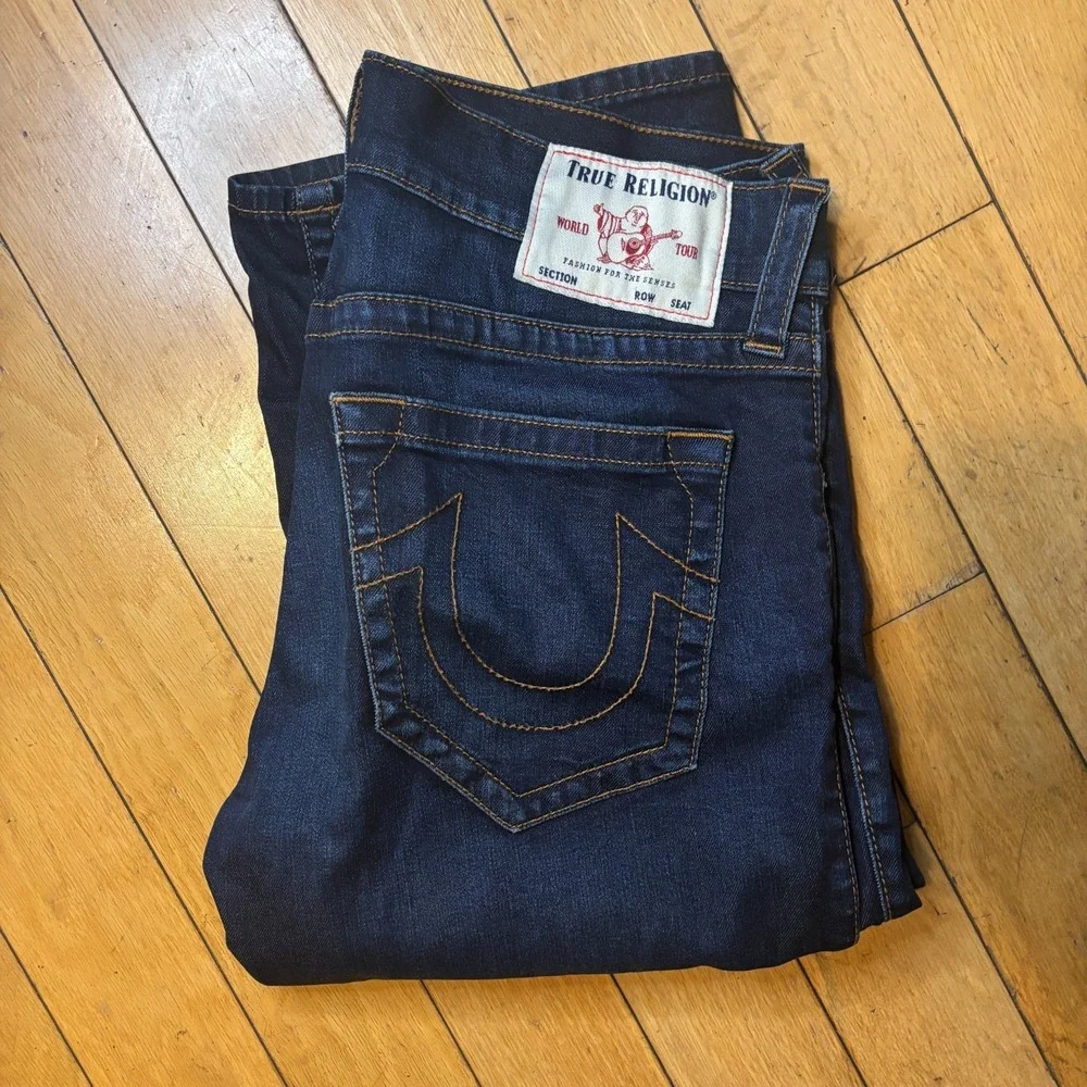 True Religion Geno Relaxed Slim Jeans Mens 33 Dark Indigo Wash Horseshoe Pocket